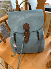 Load image into Gallery viewer, BUCKLE FRONT BACK PACK
