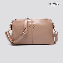 Load image into Gallery viewer, BEE CLUTCH BAG