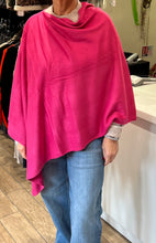 Load image into Gallery viewer, WINTER PONCHO