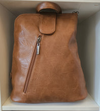 Load image into Gallery viewer, MEDIUM BACKPACK
