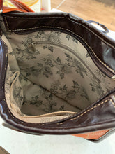 Load image into Gallery viewer, BUTTON CROSSBODY BAG