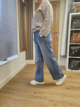 Load image into Gallery viewer, WIDE LEG JEANS by B.Young
