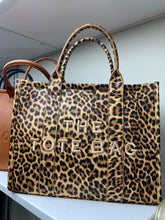 Load image into Gallery viewer, TOTE BAG
