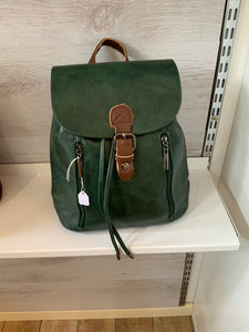 BUCKLE FRONT BACK PACK