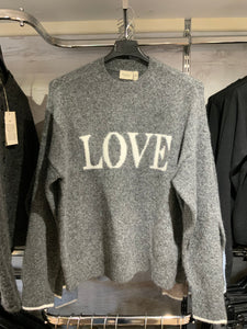 LOVE JUMPER