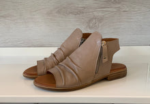 Load image into Gallery viewer, MAISIE LEATHER SANDAL by Modella
