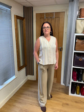 Load image into Gallery viewer, LINEN MIX TROUSERS BY Ichi
