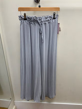 Load image into Gallery viewer, PLEATED DRAWSTRING WIDE LEG TROUSERS
