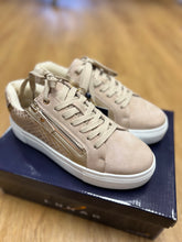 Load image into Gallery viewer, NIXIE BEIGE TRAINERS
