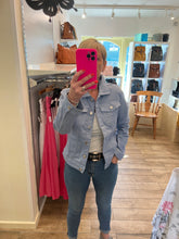 Load image into Gallery viewer, COTTON DENIM JACKETS
