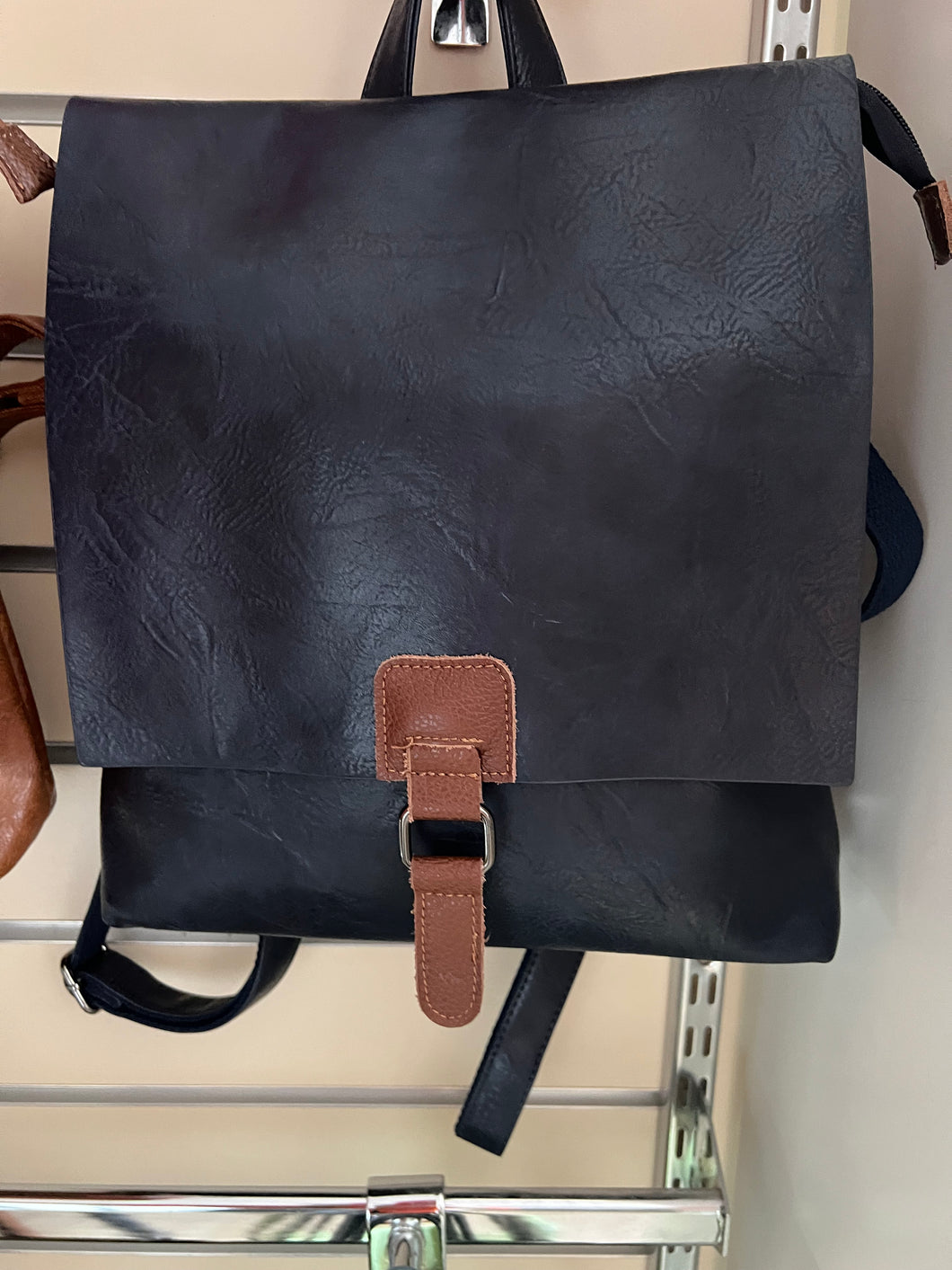 LARGE BACKPACK