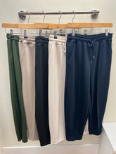 Load image into Gallery viewer, CARROT SEAM JOGGERS
