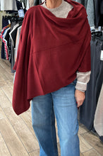 Load image into Gallery viewer, WINTER PONCHO
