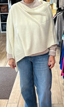 Load image into Gallery viewer, WINTER PONCHO
